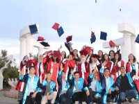 Atatürk Ortaokulu öğrencileri mezuniyet eğlencesi