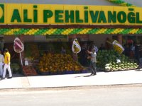Ali Pehlivanoğlu, Akhisar’daki yedinci mağazasını hizmete açtı
