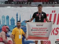 Deniz Güngör, boksta Türkiye ikincisi oldu