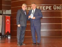 Ankara’dan Akhisar’a Ödül