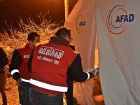Akhisar Belediyesi depremzedelerin ihtiyaçlarını gideriyor