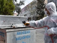 Akhisar’da çöp konteynerleri dezenfekte ediliyor