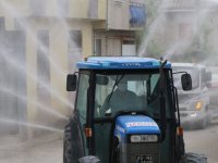 Akhisar’da tüm sokaklar ve karantina bölgeleri dezenfekte ediliyor