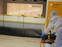 Akhisar Vakıfbank şubeleri dezenfekte oldu