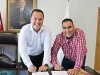Akhisarspor’un yeni göğüs sponsoru Akhisar Belediyesi oldu