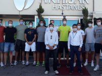 Akhisar Belediye Basketbol takımı sağlık kontrollerini Özel Akhisar Hastanesi’nde yaptırdı