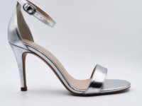 H&K Glow 2022 Ayakkabı Modelleri Vitrinlerde
