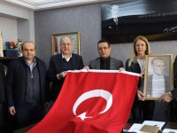 ATSO’dan tüm okullara Türk Bayrağı ve Gençliğe Hitabe hediyesi
