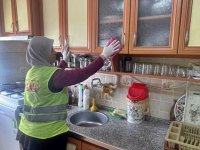 Akhisar Belediyesi evde bakım hizmetine devam ediyor