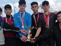 Akhisarlı öğrenciler Puanlı Atletizm’de Manisa şampiyonu oldu