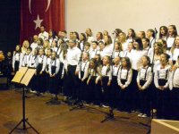 Akhisar Belediyesi Çocuk Korosundan muhteşem konser