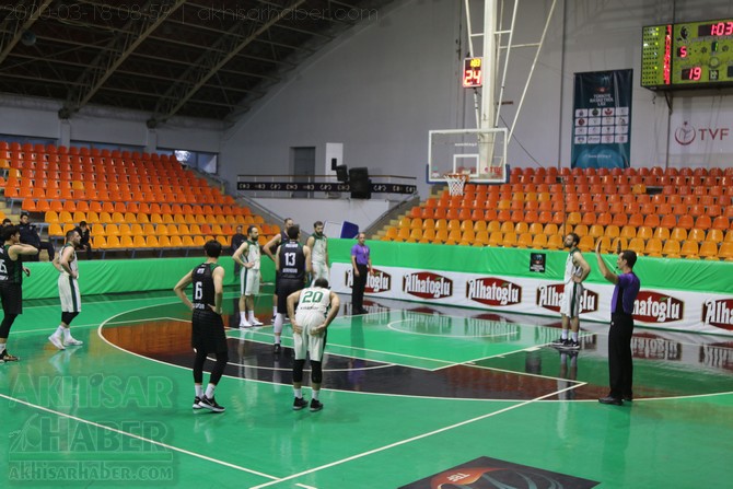 akhisar-basketbol-bornova-belediye-basket-(5).jpg