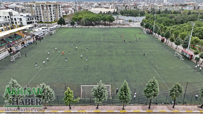 akhisar-belediyesi-bahar-futbol-turnuvasi-basladi-(4).jpg