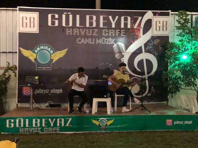 akhisar-gulbeyaz-havuz-canli-muzik-(3).jpg