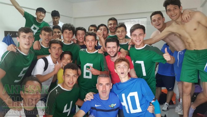 akhisarspor-u16-takimi-turkiye-finallerinde-001.jpg
