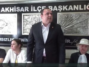 CHP Akhisar İlçe Teşkilatı 1 Mayıs İşçi Bayramını Kutladı