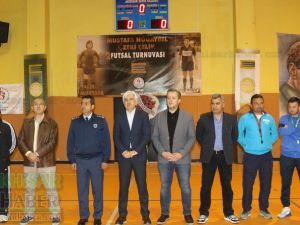 Satır Mustafa ve Taksi Zeki 2. Futsal Turnuvası açılış seremonisi yapıldı