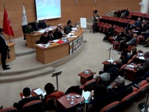 Akhisar Belediye Meclisinde oy çokluğu ile yeni stadyumunda 10 yıllık Akhisarspor'a kiralanması onaylandı
