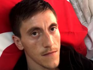 Akhisarlı Uzman Çavuş Zeytin Dalı harekatında 2 bacağını da kaybetti