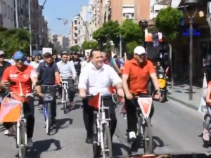 Akhisar Cumhuriyet Mesleki Teknik Anadolu Lisesi 19 MAyıs 100 yıl Bisiklet şehir turu