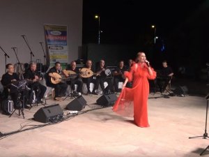 Akhisar Musiki Derneği Hüner Coşkuner Konseri
