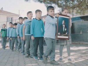 Akhisar Belediyesi'nden unutulmaz 10 Kasım videosu büyük beğeni topluyor
