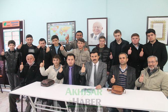 Akhisar Anadolu Gençlik Erbakan’ı Andı
