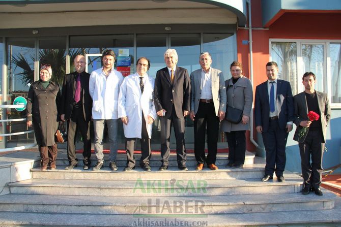 AK Parti Başkan Adayı Salih Hızlı; Tıp Bayramını Kutladı