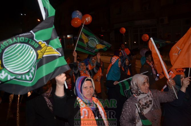 AK Parti Başkan Adayı Salih Hızlı; Hürriyet Mahallesi Kararını Vermiş