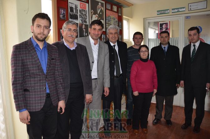 AK Parti Akhisar Belediye Başkan Adayı Hızlı; Bakkallar Odasını Ziyaret Etti