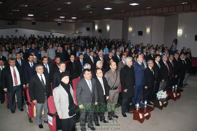 Akhisar’da İstiklal Marşının Kabulünün 93. Yılı Kutlandı