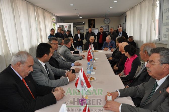 MHP Başkan Adayı Mansur Onay, TÜRFAD’ı Ziyaret Etti