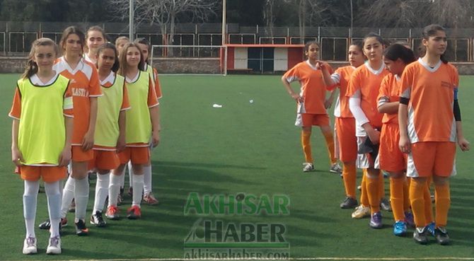 Misak, Kız Futbol Takımı Manisa Üçüncüsü Oldu