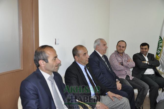 MHP Belediye Başkan Adayı Mansur Onay’dan Akhisarspor’a Doping
