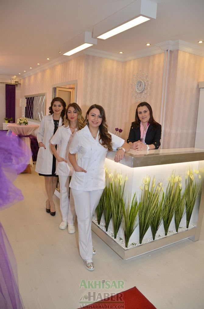 Özel Akhisar Hastanesi Kozmetik-Dermatoloji  Ünitesi Açıldı