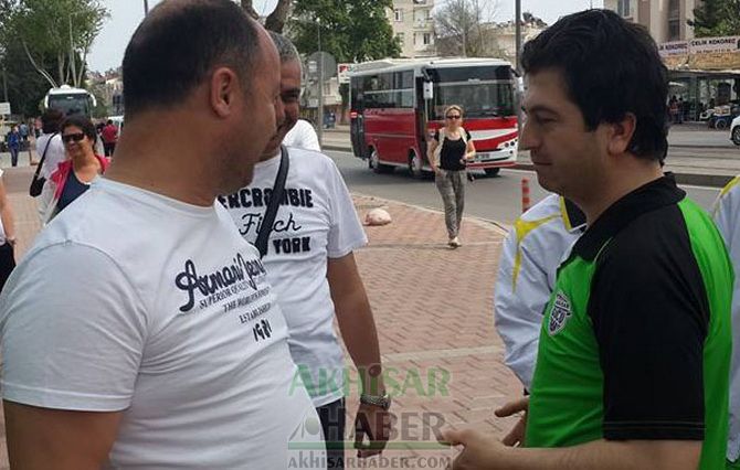 Akhisar Gücü, Emniyet Müdürü Turhan'ı Ziyaret Ederek Polis Haftasını Kutladılar