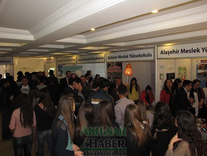 Celal Bayar Üniversitesi Tanıtım Günlerinde Akhisar Meslek Yüksekokulu Yerini Aldı