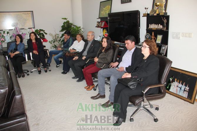 CHP’den Belediye Başkanı Salih Hızlı’ya Tebrik Ziyareti