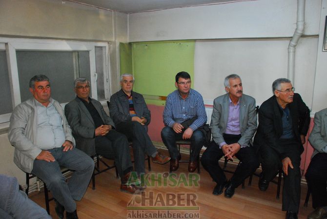CHP Akhisar Teşkilatı Seçimleri Değerlendirdi