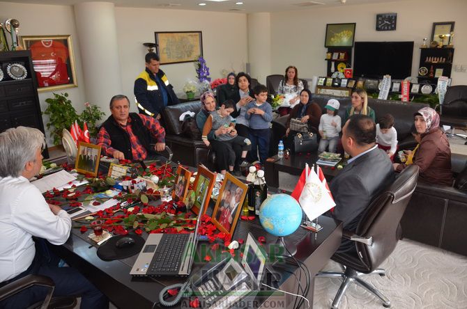 Akhisar Belediye Başkanı Salih Hızlı’ya Otizm Günü Ziyareti