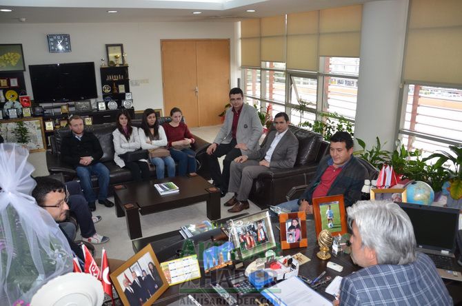 AK Parti Gençlerinden Başkan Salih Hızlı’ya Tebrik Ziyareti