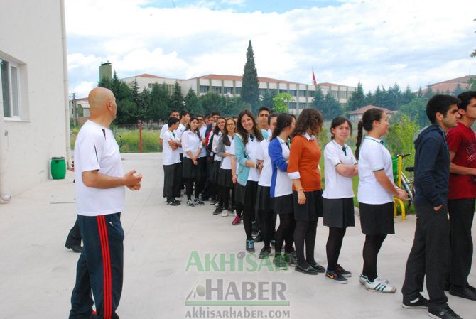 Macide-Ramiz Taşkınlar Fen Lisesi Birinci Yılını Köfte Günüyle Kutladı