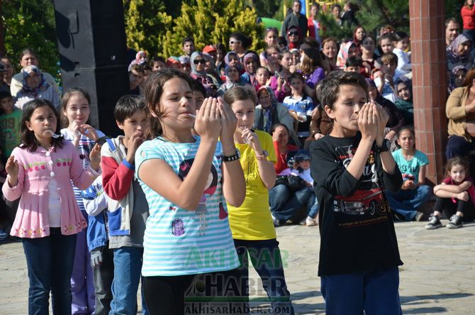 Akhisar Belediyesi  6. Hıdırellez Şenlikleri Renkli Geçti