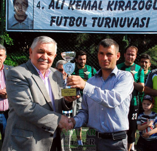4. Kirazoğlu Halısaha Futbol Turnuvasında Özdemirspor Şampiyon Oldu