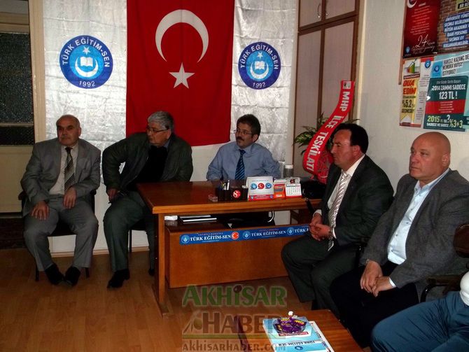 MHP İlçe Teşkilatı Türk Eğitim-Sen’i Ziyaret Etti