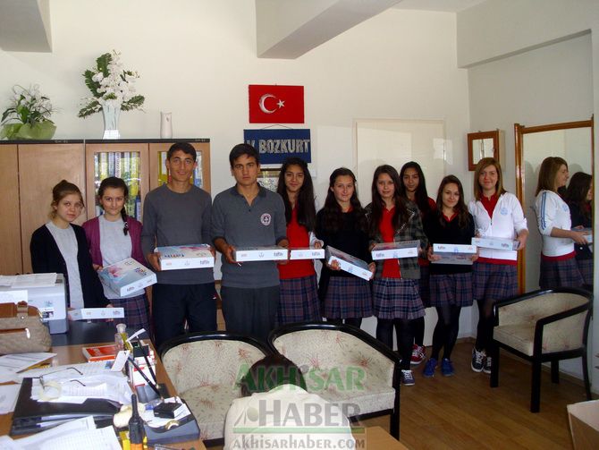 Namık Oğul Anadolu Lisesi Fatih Projesi Kapsamında Tablet Bilgisayarlarını Aldılar