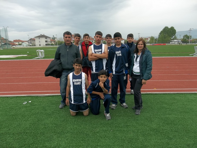 Yavuz Selim Ortaokulu’ndan Puanlı Atletizmde Büyük Başarı